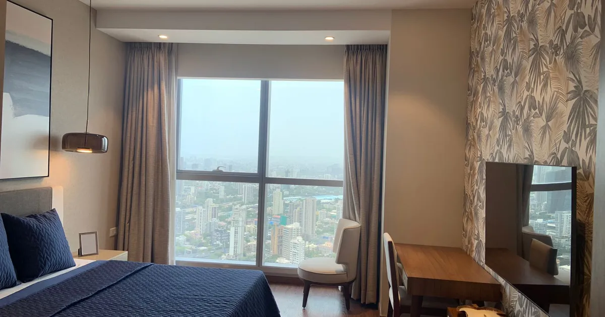 Dadar East, Island City Center