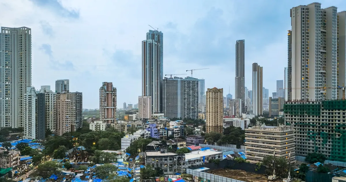 Khar West