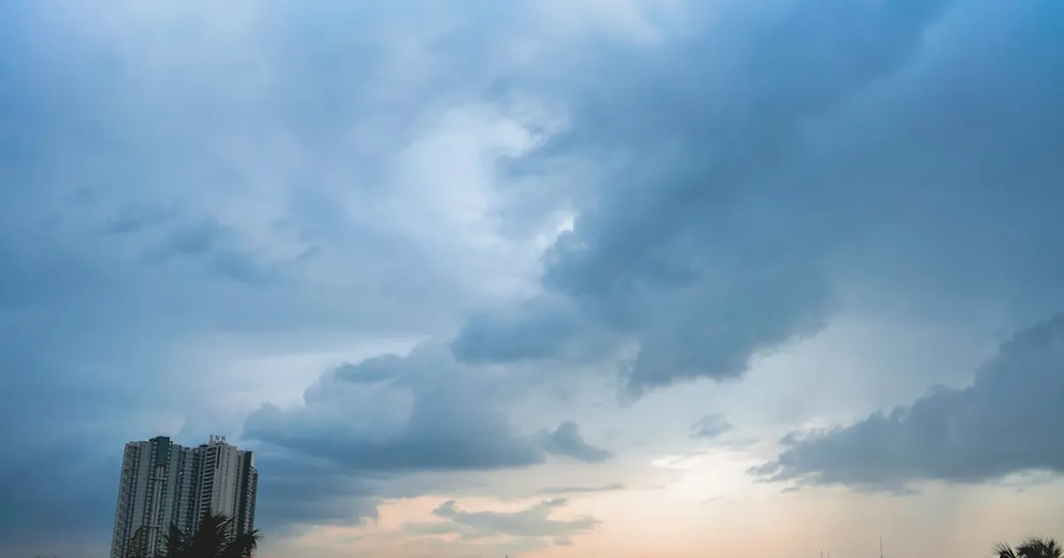 Bengaluru Metro Expansion Along Yellow And Pink Lines To Drive 5-7 Million Sq Ft Office Demand And 40% Surge In Home Prices By 2027: Colliers Report