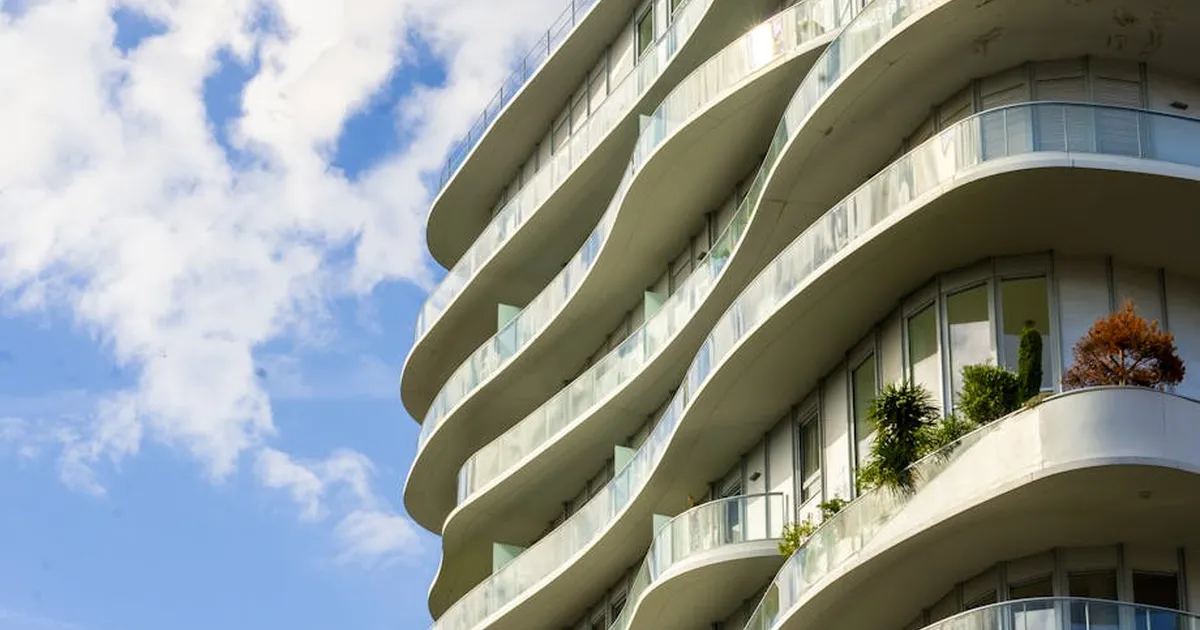 Crown Residences At Godrej Golf Links — 3 BHK, 4 BHK — Sector 27, Near Pari Chowk — Greater Noida