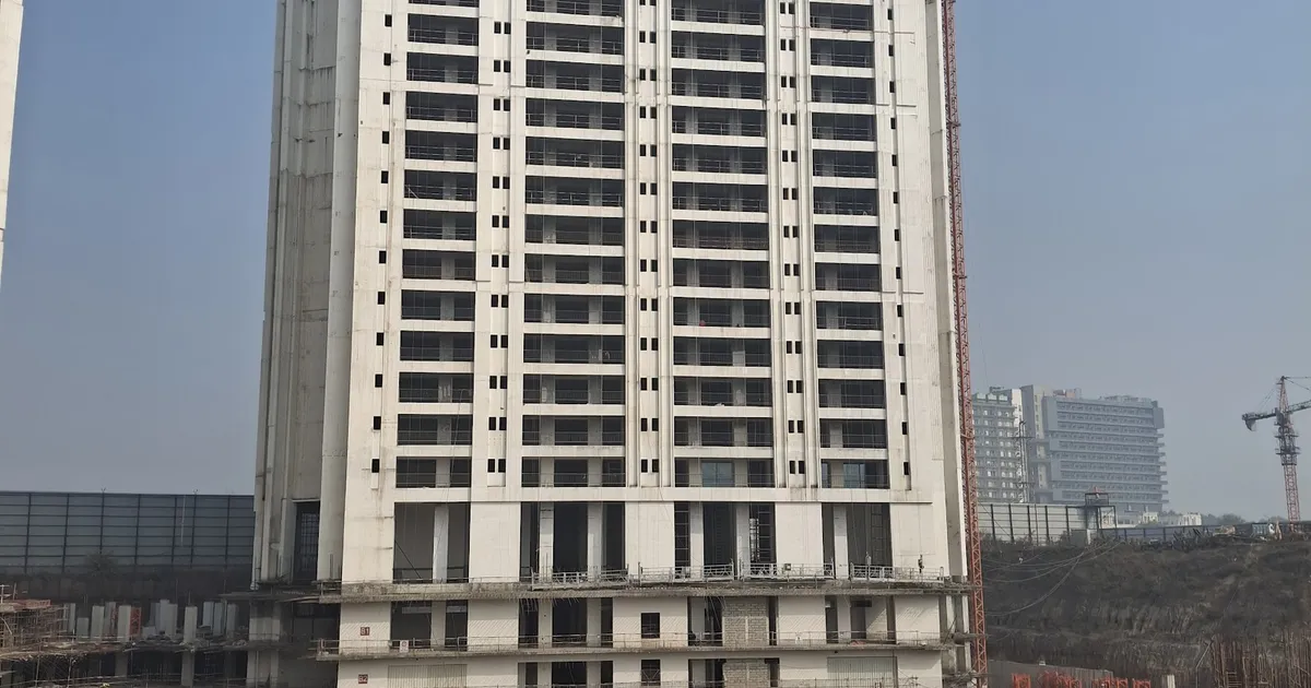 Dlf Arbour Phase 2 — 4 BHK Apartment, 5 BHK Penthouse — Sector 63, Golf Course Extension Road — Gurugram